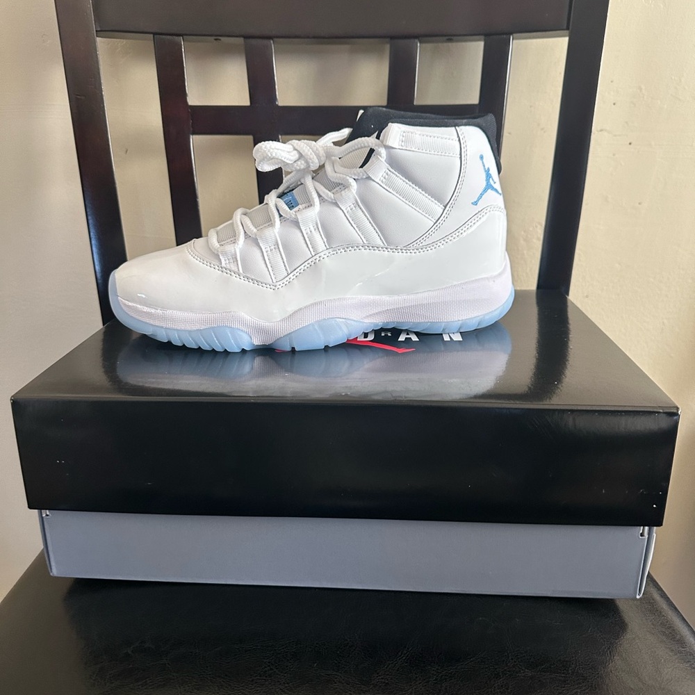 BRAND NEW Jordan 11 Retro Legend Blue